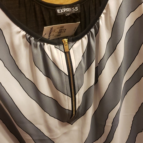 👖👠💼 Express Summer Top NWT - Picture 4 of 7